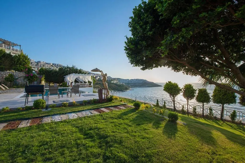 Beach Front Super Villa Boss 2 Bodrum